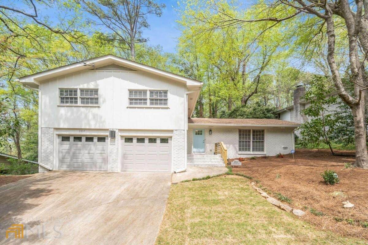 2037 Longview Way - Photo 1
