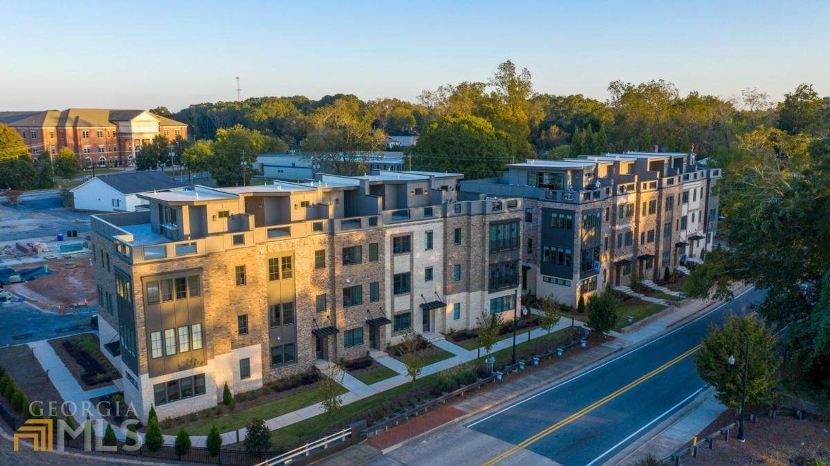 16 Newnan Views Circle - Photo 1
