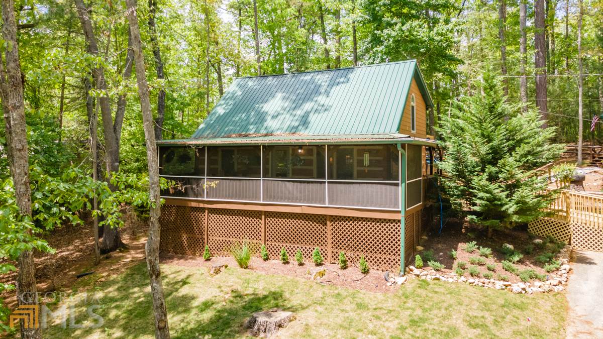 228 Indigo Drive - Photo 1