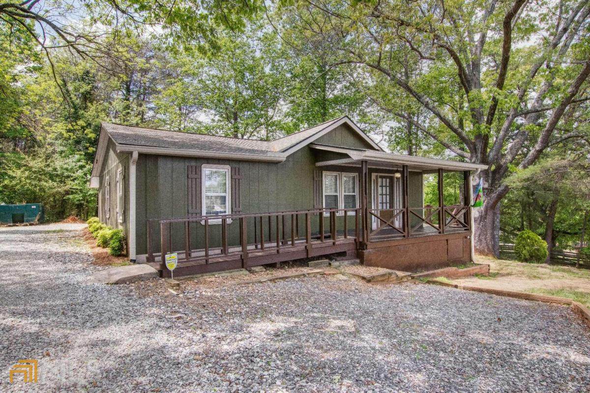169 Hoyt Street - Photo 1