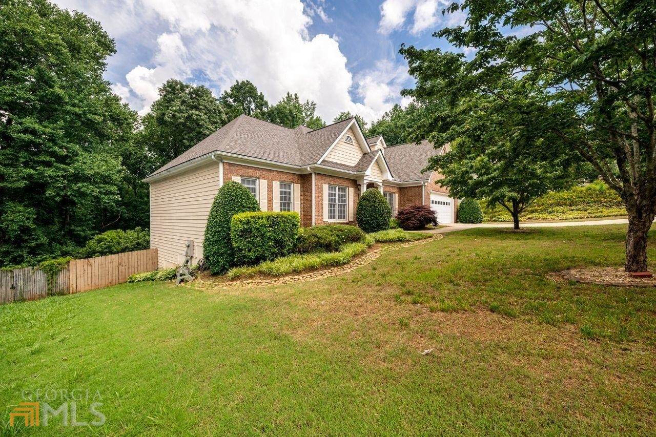 4735 Plantation Drive - Photo 1