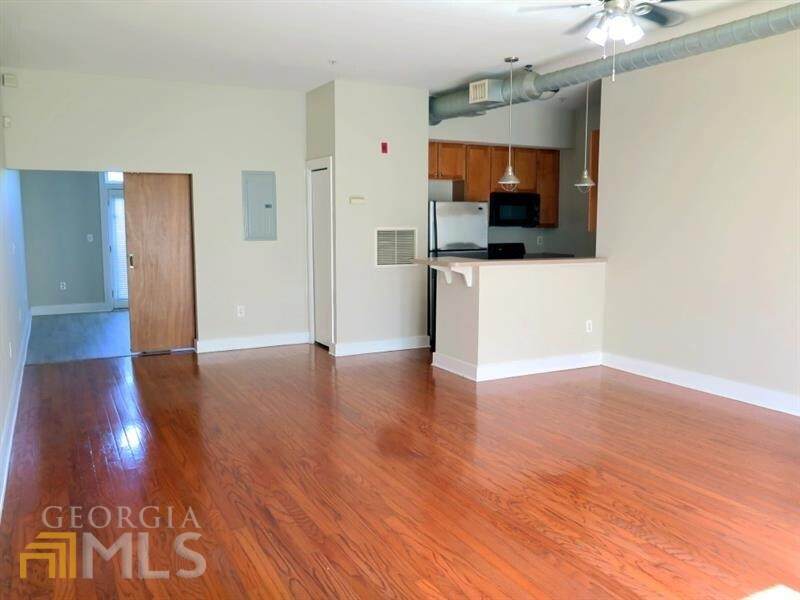 502 Pryor Street - Photo 1