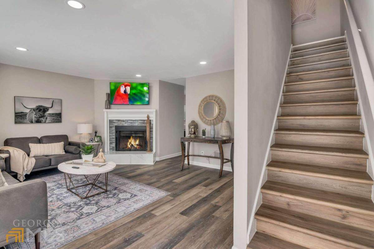 2101 Valley Oaks Drive - Photo 1
