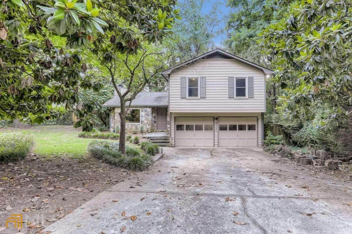 4596 Canda Drive - Photo 1