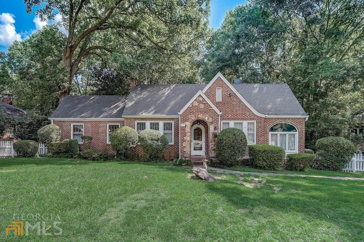 737 Clairemont Avenue - Photo 1