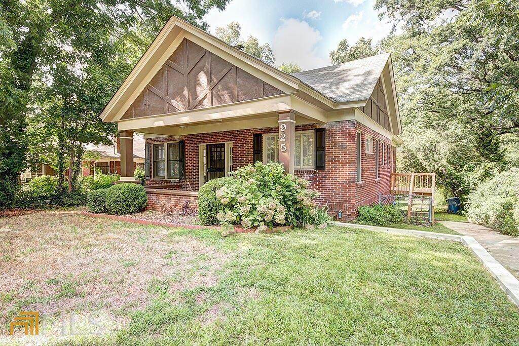 925 Rose Circle - Photo 1