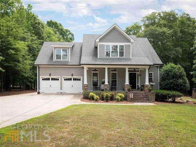 554 Pinehurst Drive - Photo 1