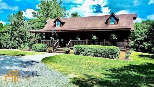 2532 Omaha Drive - Photo 1