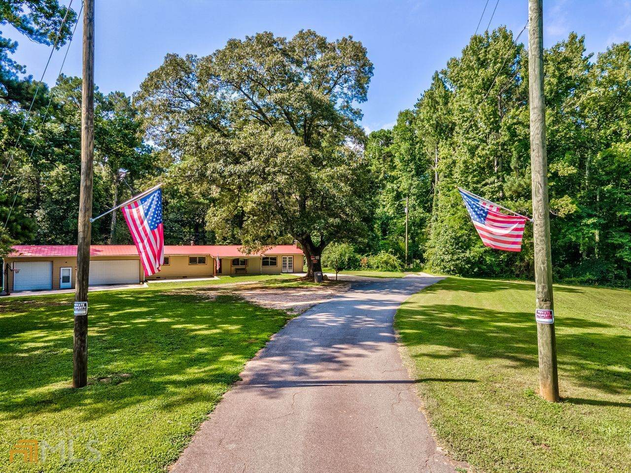 219 Pritchett Drive - Photo 1