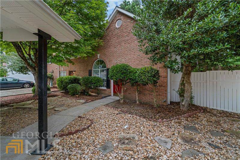 4550 Maple Valley Drive - Photo 1