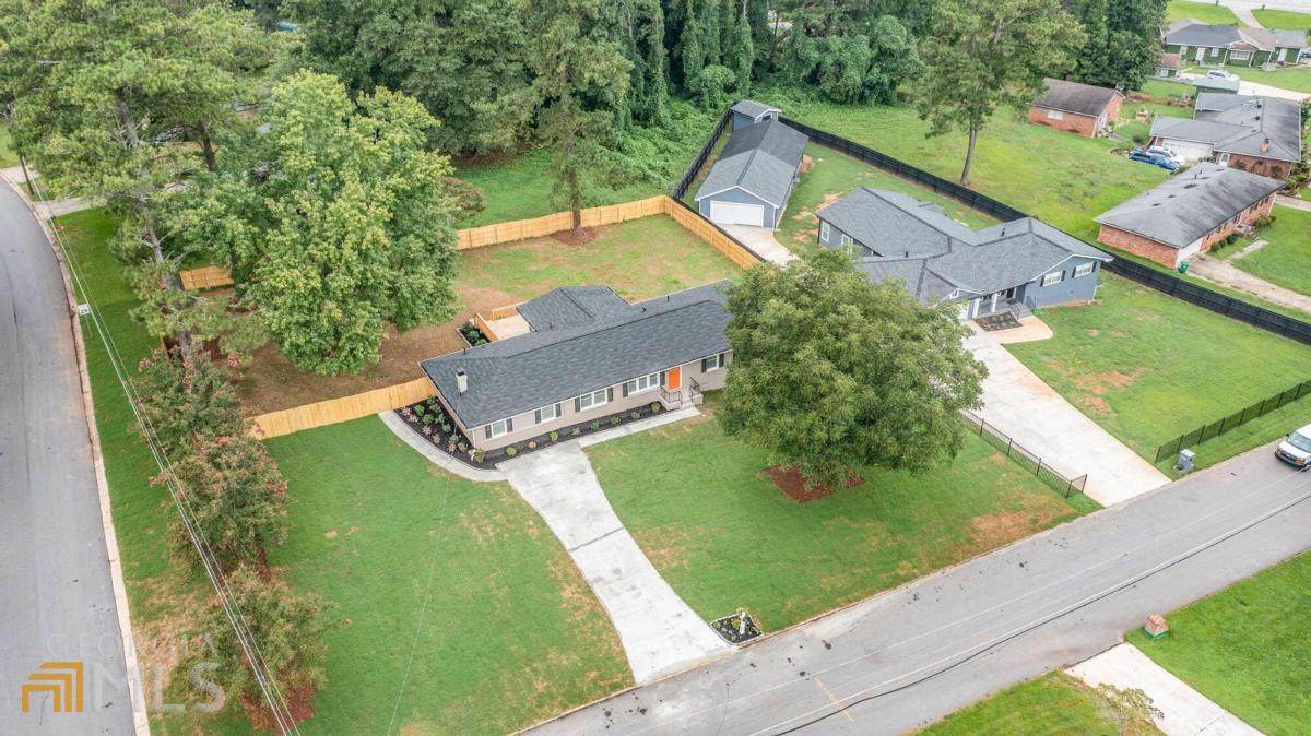 5531 Joeclay Drive - Photo 1
