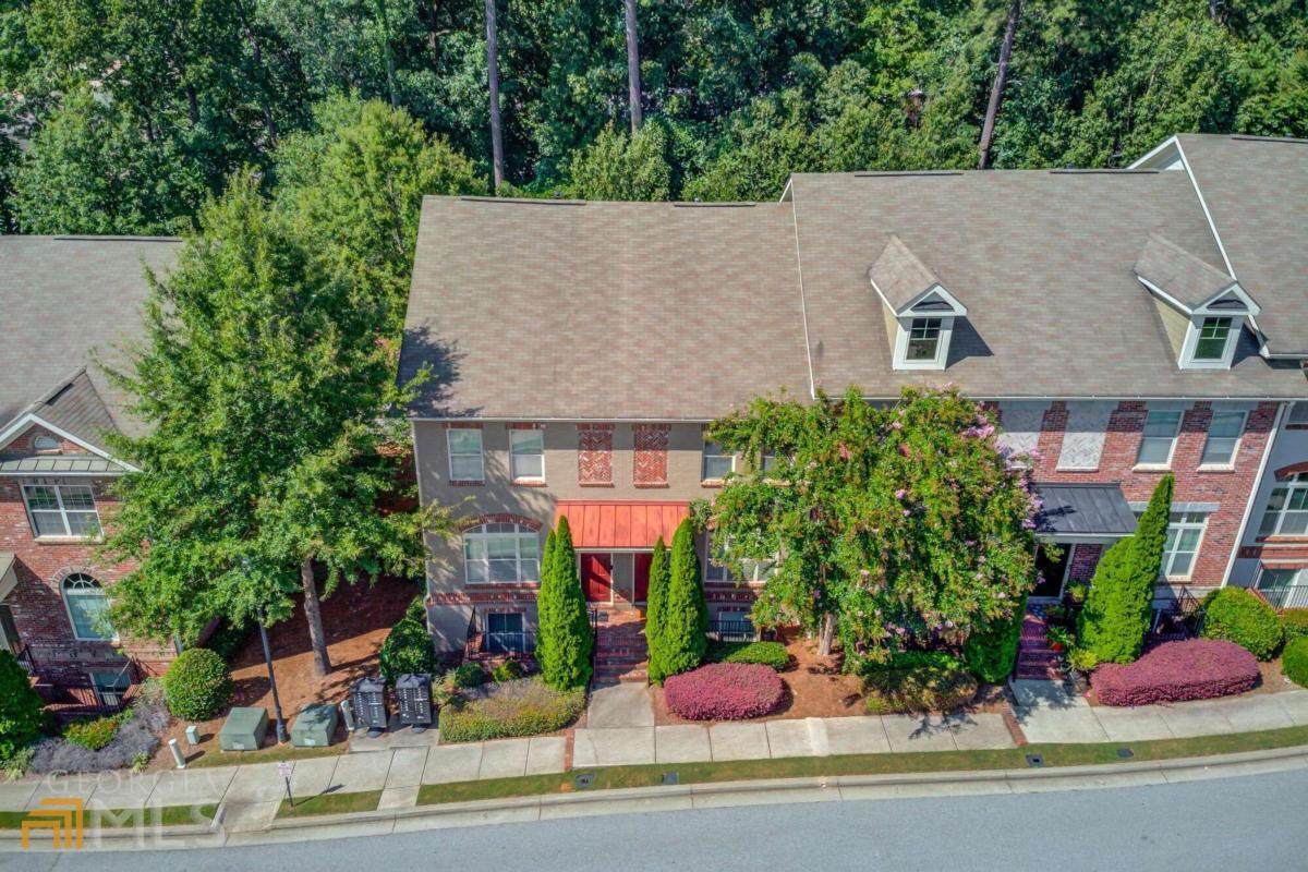 7340 Glisten Avenue - Photo 1