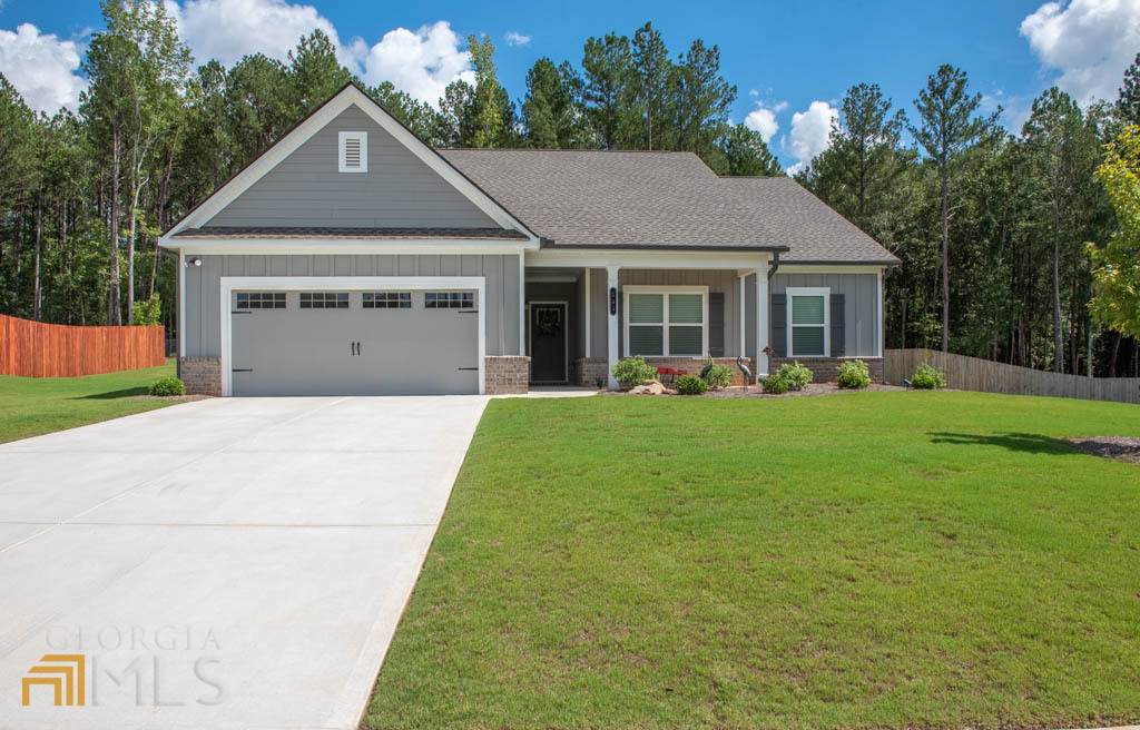 203 Manor Drive - Photo 1