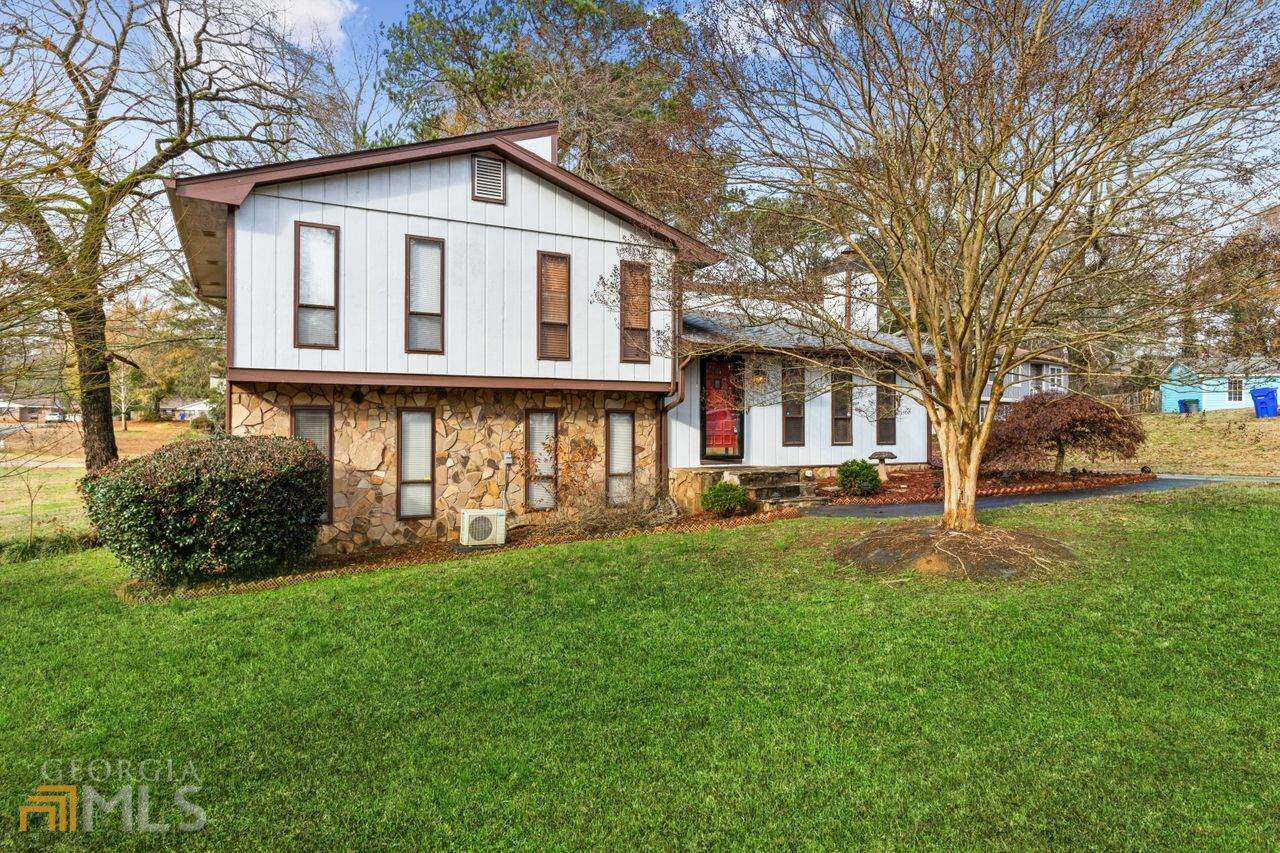 1721 Pacer Place - Photo 1