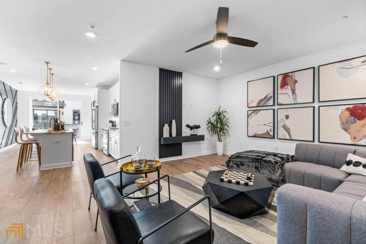 363 Grant Circle - Photo 1