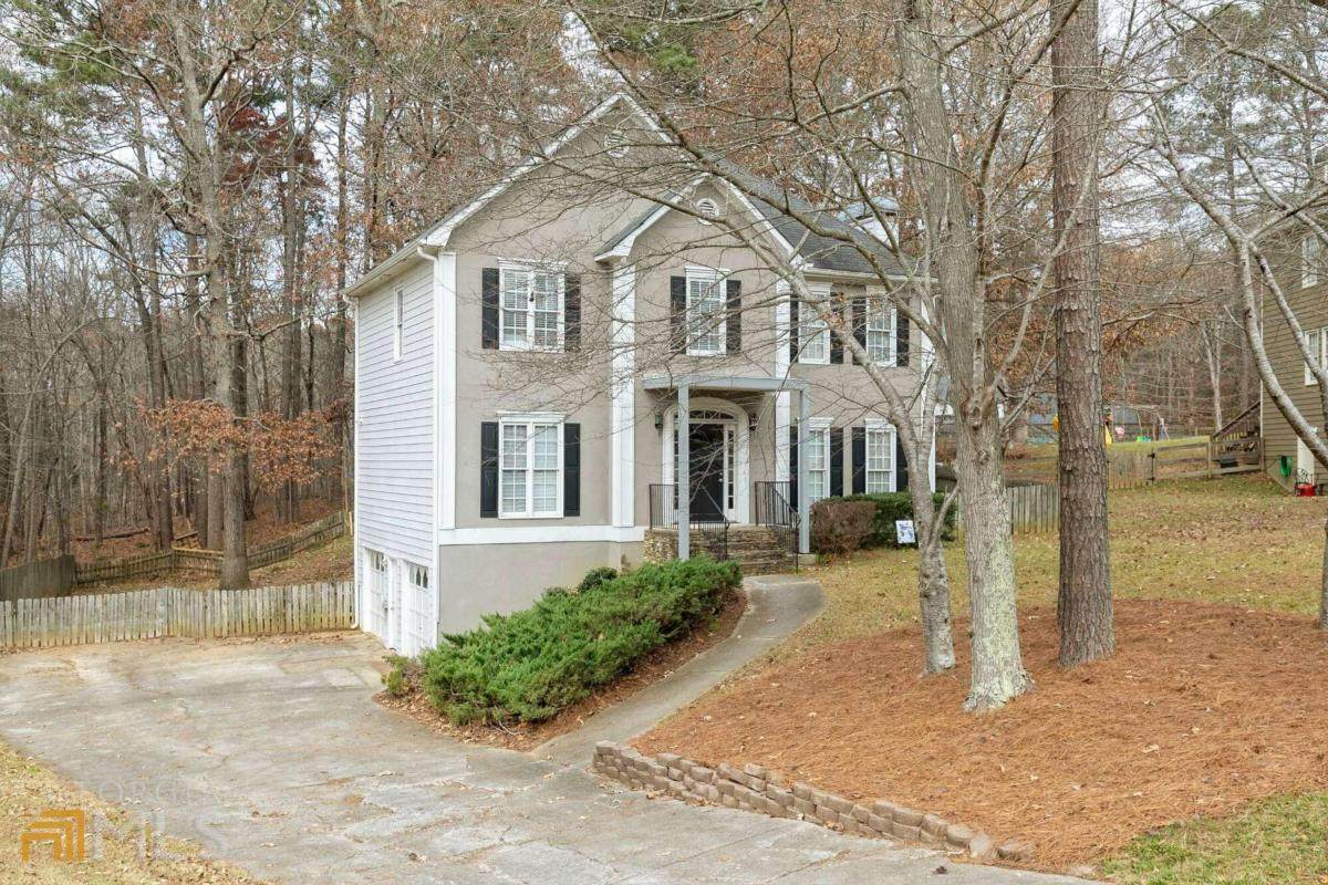 202 Thornwood Drive - Photo 1