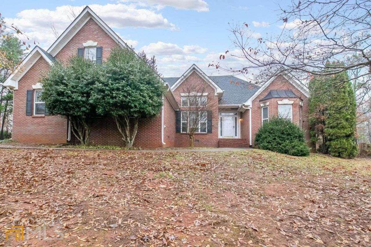 726 Forestglen Drive - Photo 1
