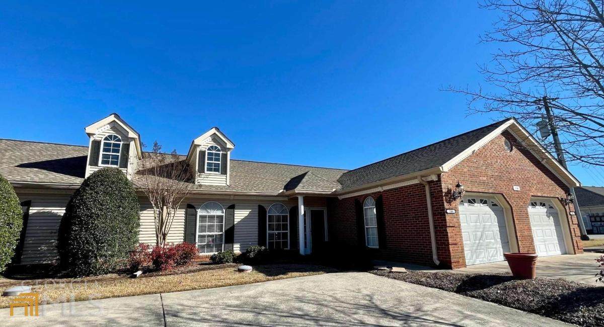 1700 Oak Drive - Photo 1