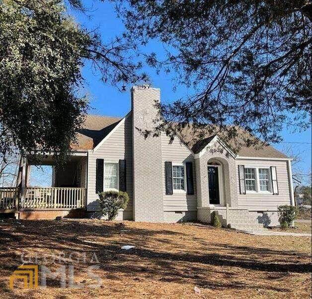 4820 Washington Road - Photo 1
