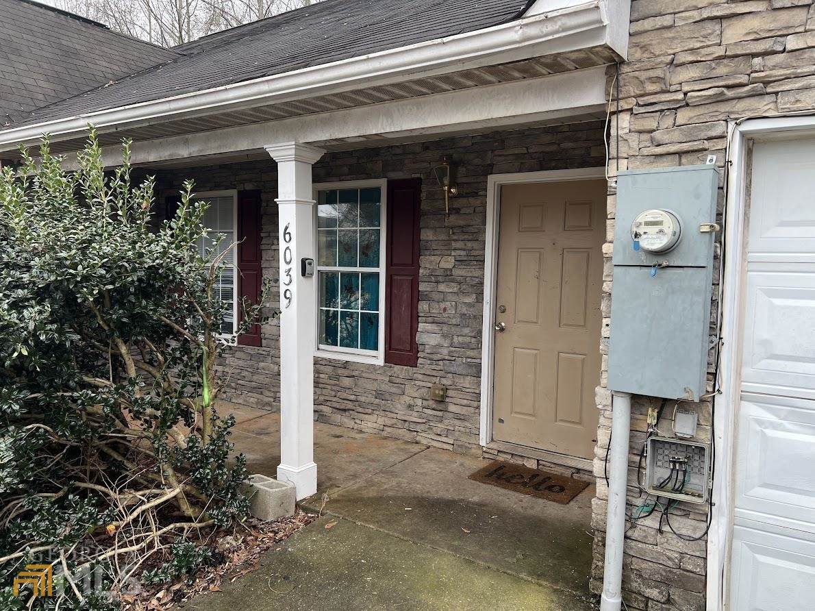 6039 Creekerton Boulevard - Photo 1