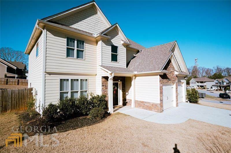 828 Holliman Circle - Photo 1
