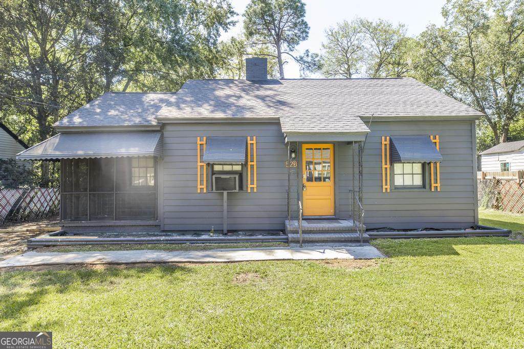 520 Villa Esta Circle - Photo 1