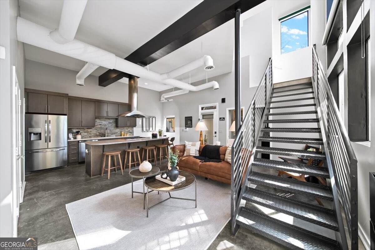 307 Cherokee Avenue - Photo 1
