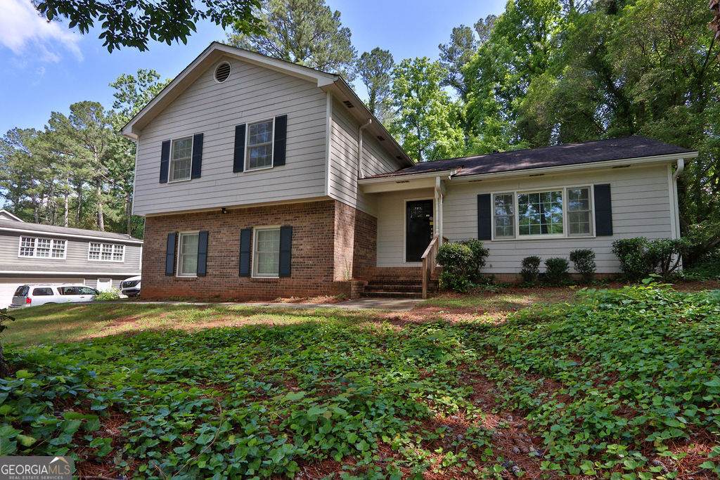 752 Roxboro Trace - Photo 1