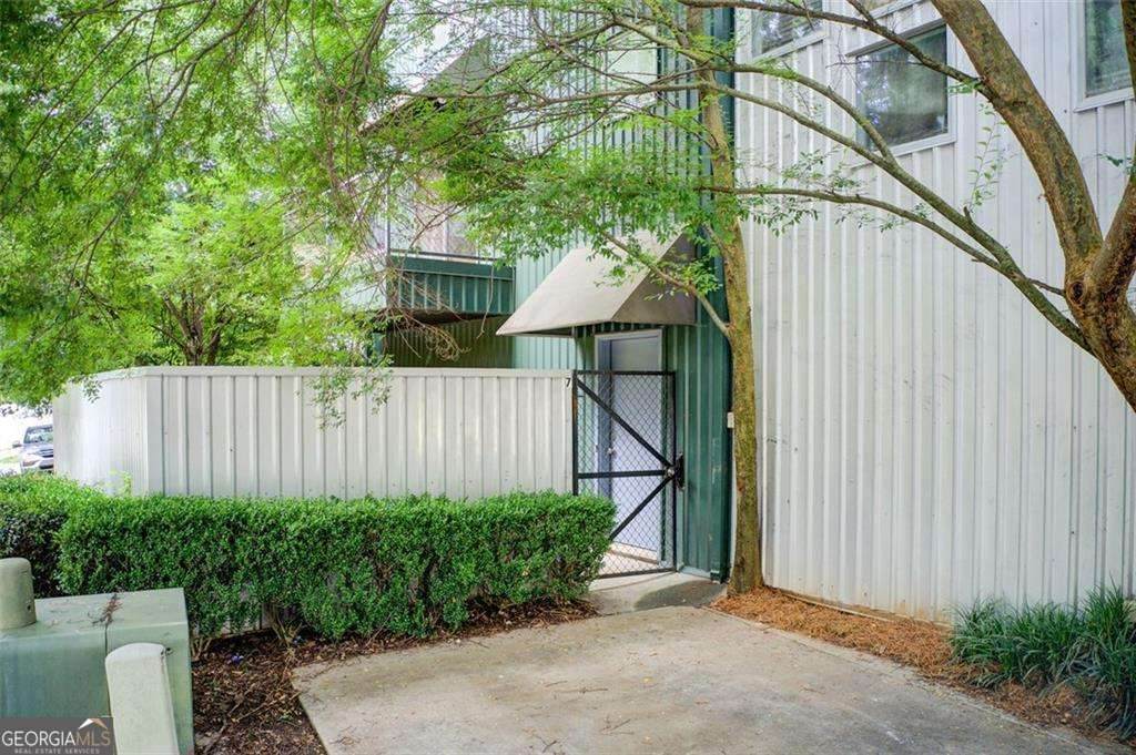 241 Maynard Terrace - Photo 1