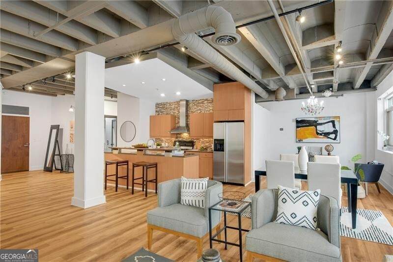 805 Peachtree Street - Photo 1