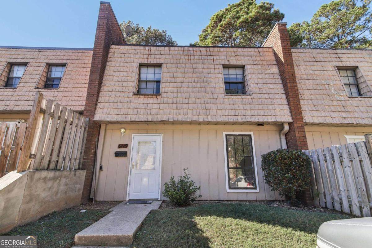 6429 Woodstone Way - Photo 1