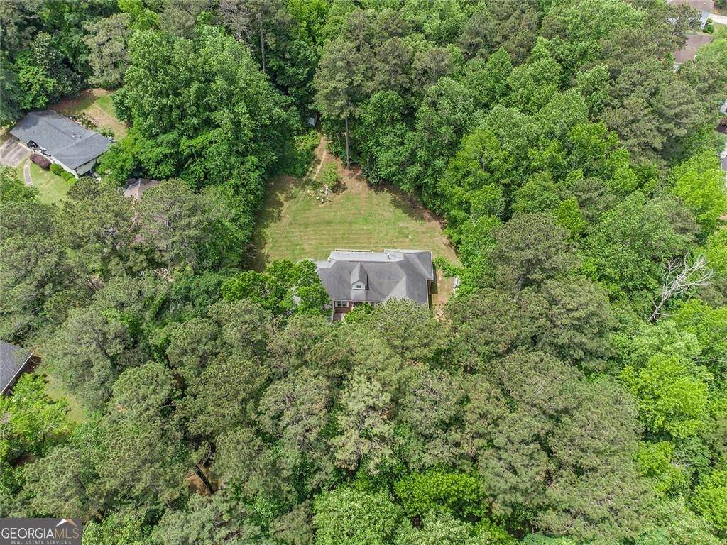 1600 Glenview Drive - Photo 1