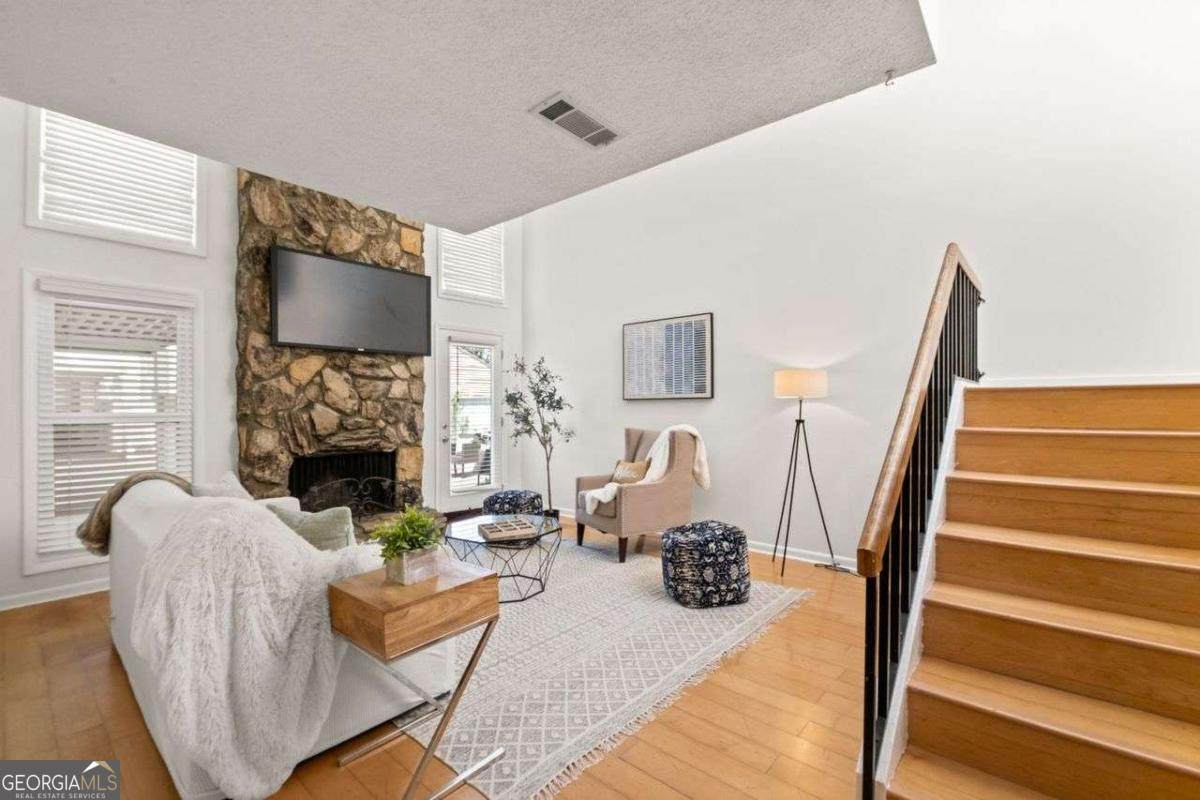 608 Serramonte Drive - Photo 1