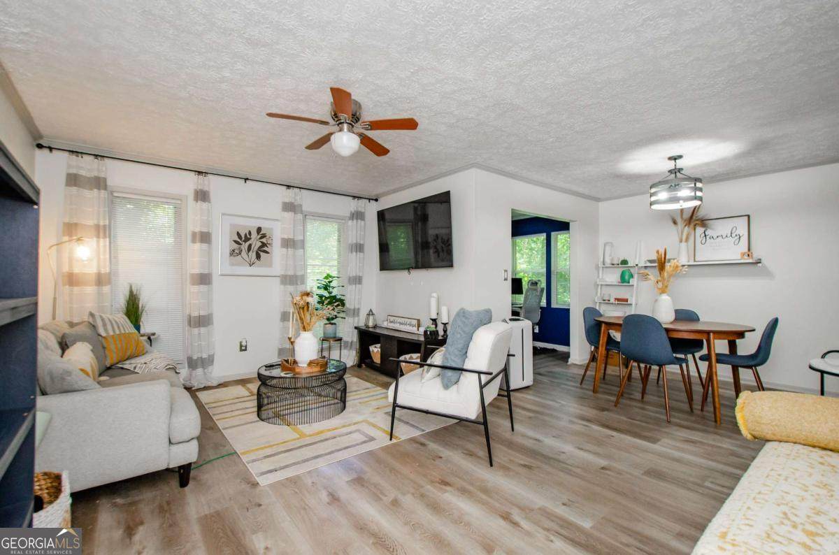 5157 Roswell Road - Photo 1