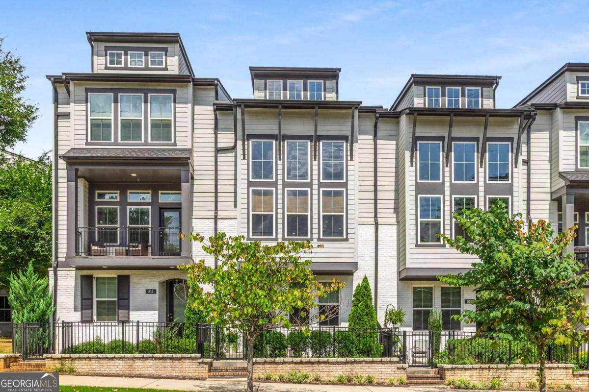 820 Columbia Drive - Photo 1