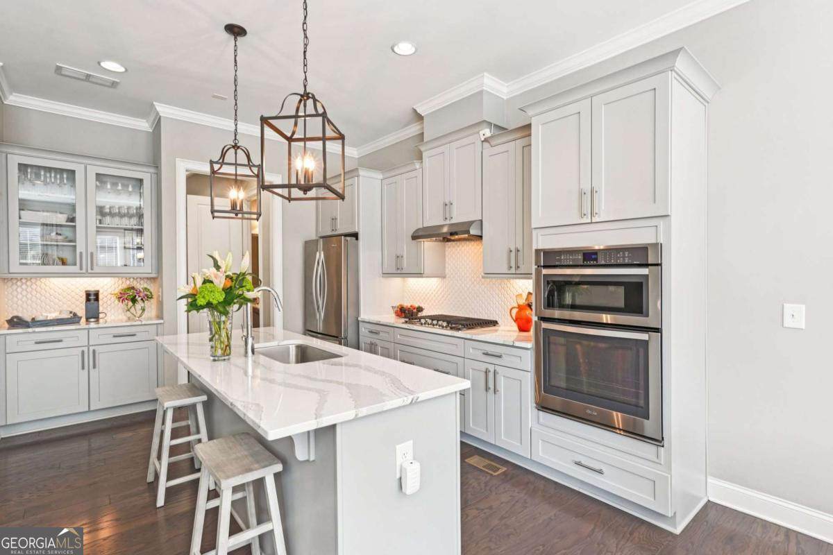 1005 Millhaven Drive - Photo 1