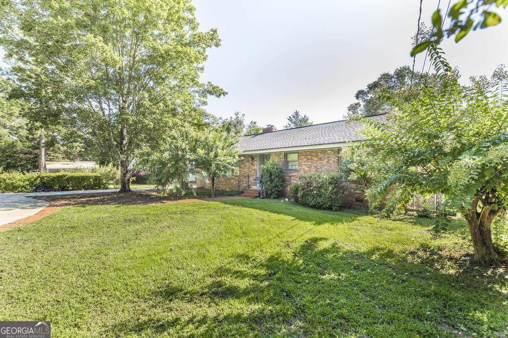 504 Park Avenue - Photo 1