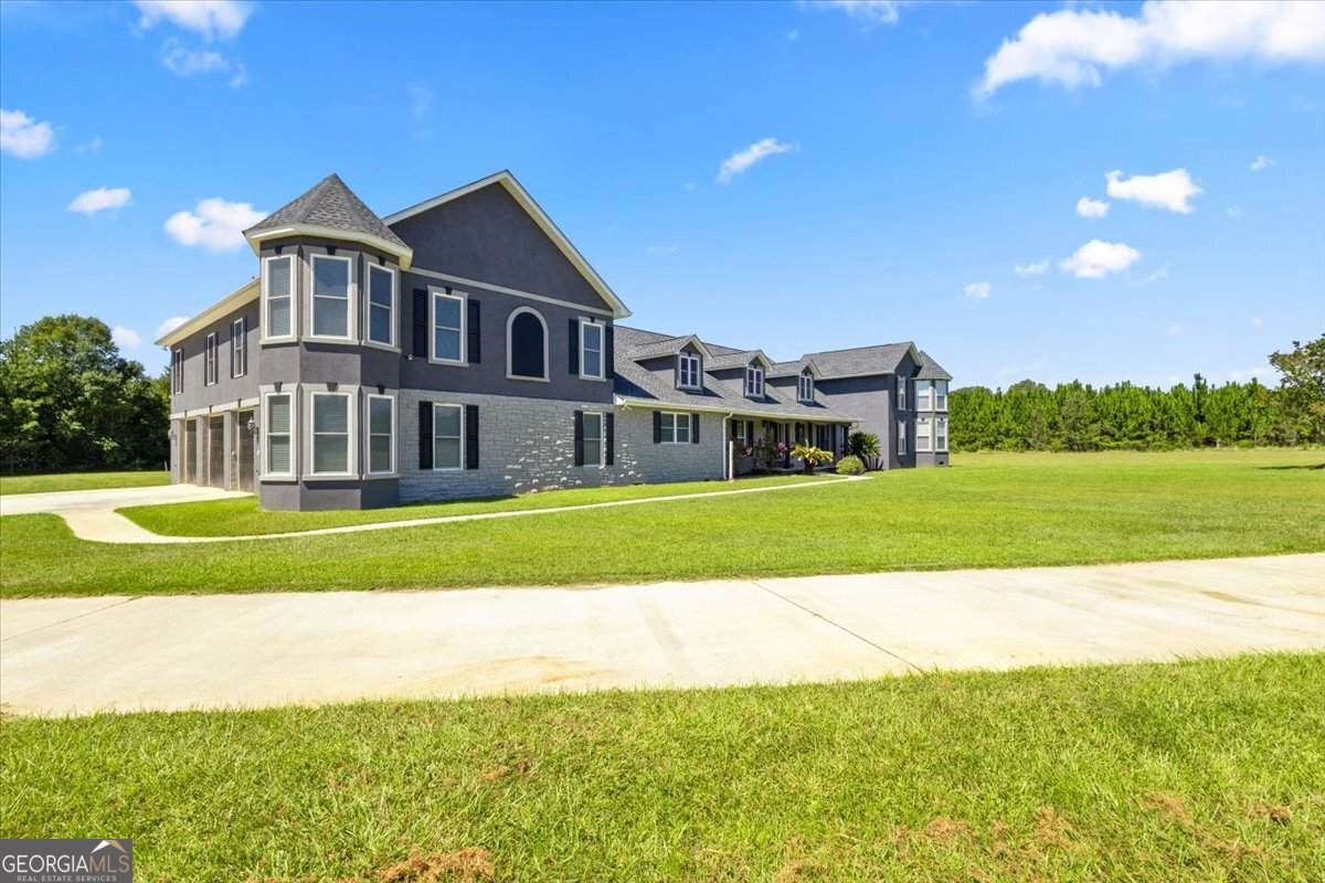 156 Orion Way - Photo 1