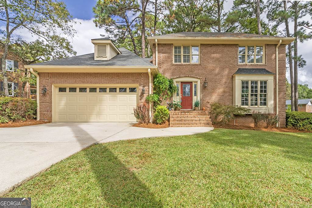 105 Fernwood Drive - Photo 1