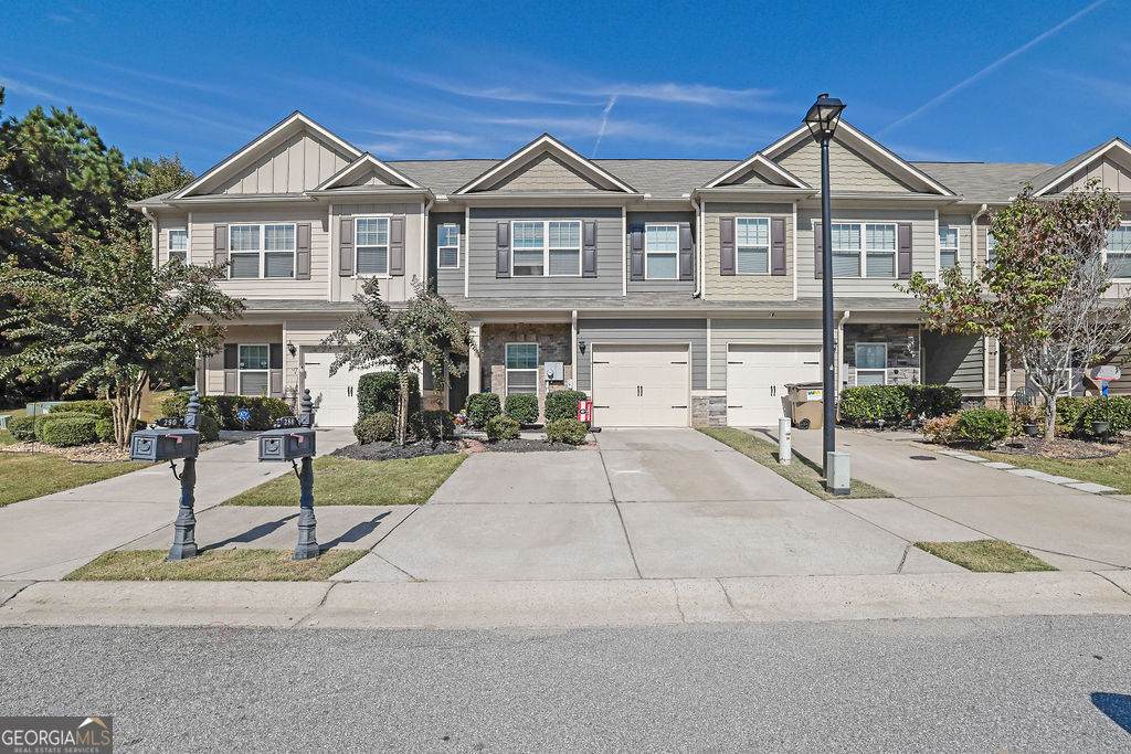 288 Valley Crossing - Photo 1