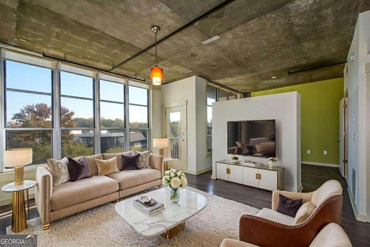 245 Highland Avenue - Photo 1