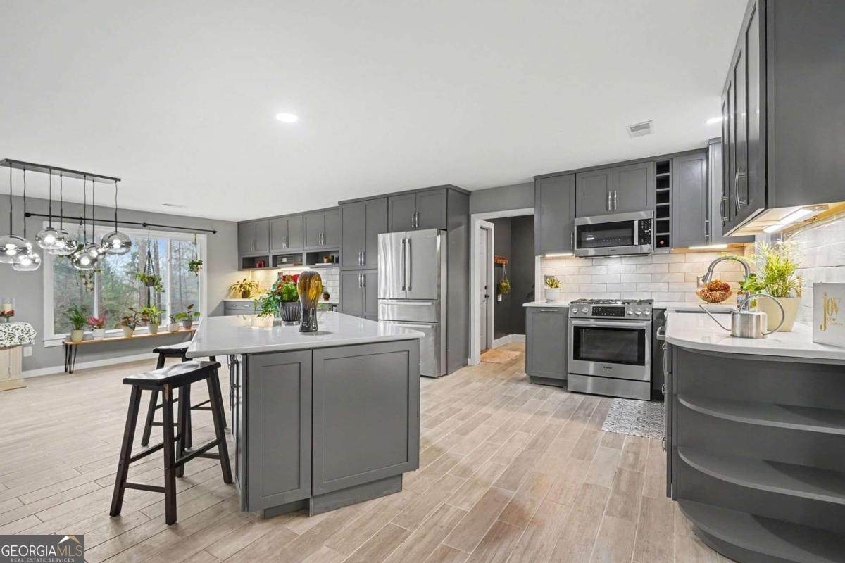 231 Breeze Hill Lane - Photo 1