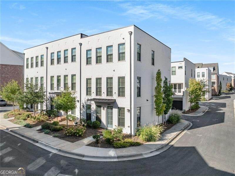 468 Burton Drive - Photo 1