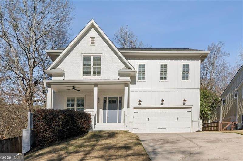 1062 Country Lane - Photo 1