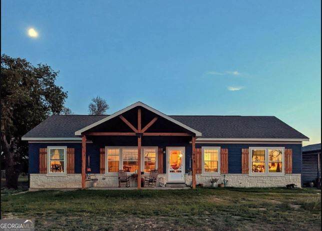 230 Vaughn Circle - Photo 1