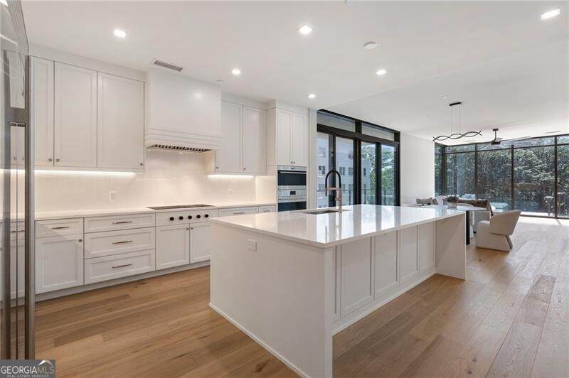 2520 Peachtree Road - Photo 1