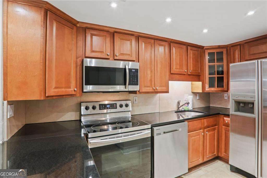199 14th Street - Photo 1