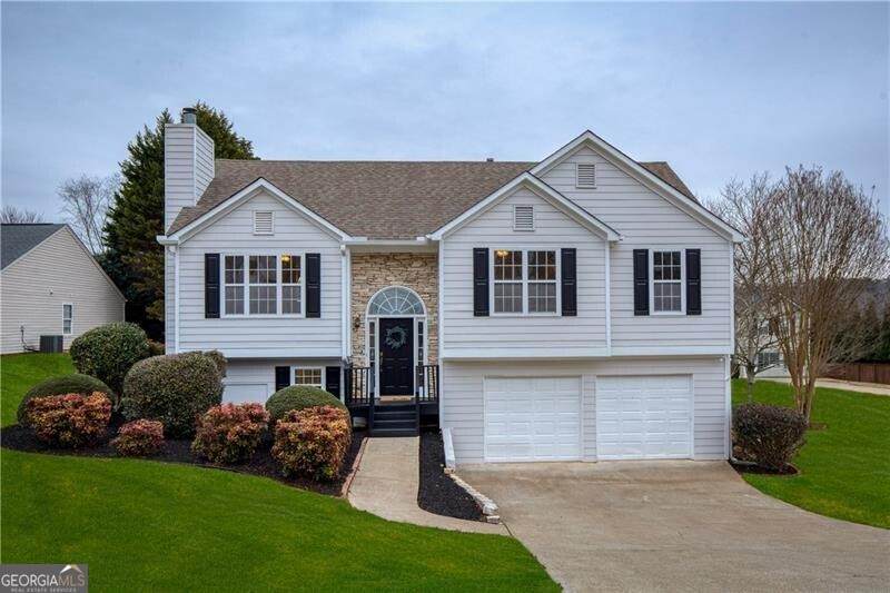 8440 River Bluff Place - Photo 1