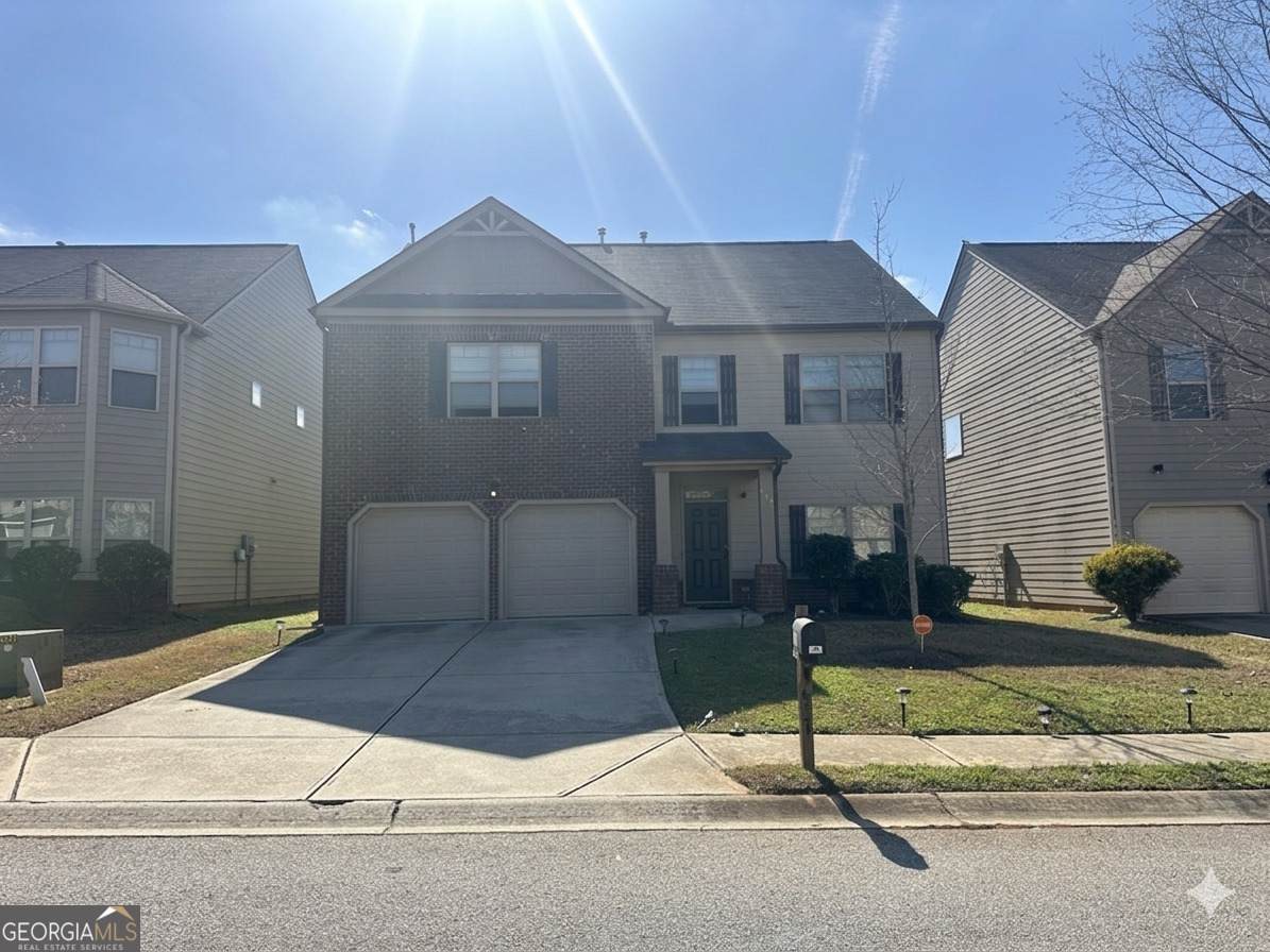 637 Emporia Loop - Photo 1