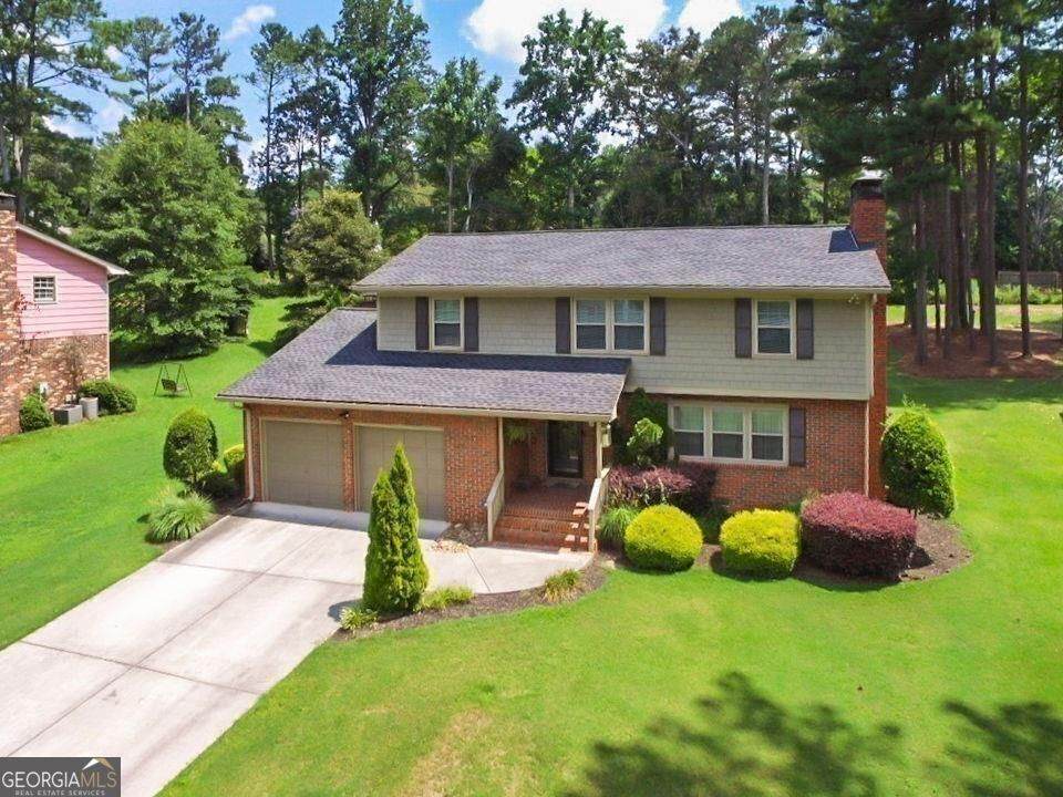 647 Shannon Green Circle - Photo 1